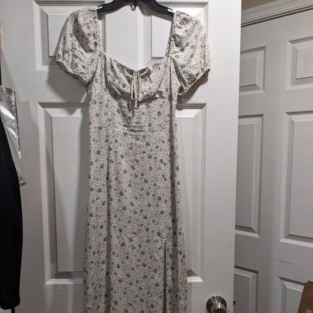 Romantic Ladies Puff-Sleeved Midi Dress